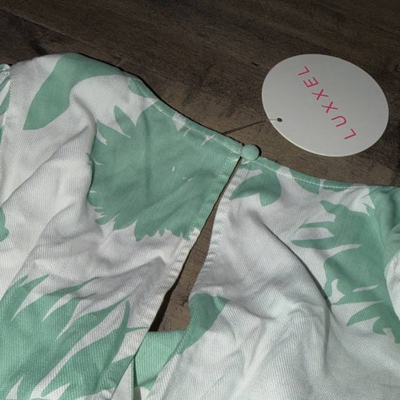 Luxxel Leafy Mint Green and White dress - Picture 6 of 7